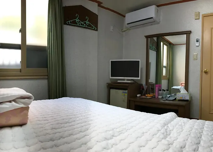 J Motel 2*