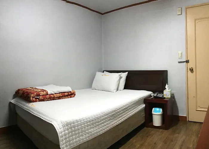 J Motel 2*